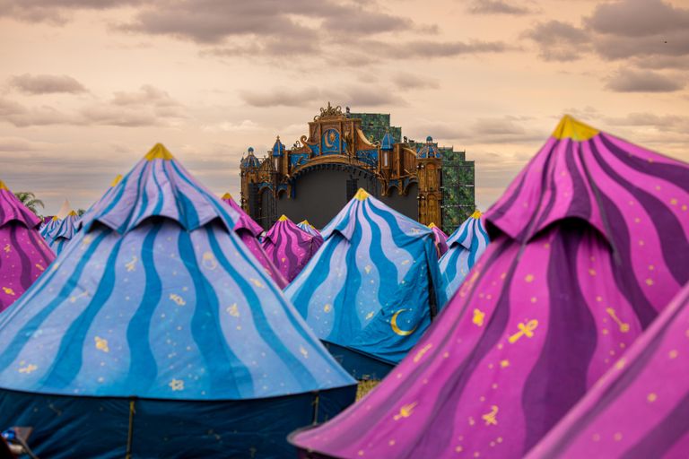 Pacotes Easy Tent - Tomorrowland Brasil